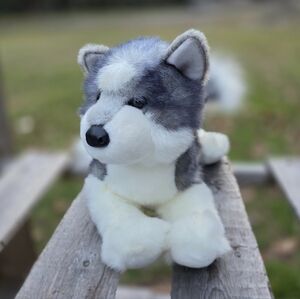 Siberian Husky Plush Dog Stuffed Animal Bass Pro Shop Husky Plushy 15" L X 11" H